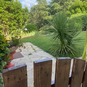 Domaine Des Tuilières Avec Jacuzzi Appartamento